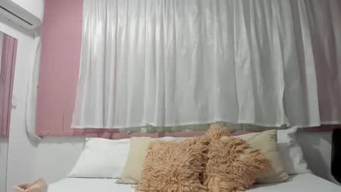 Snapshot of mila_adamss chatting on February 12, 2026, 10:32 am mila_adamss online show from February 12, 2026, 10:32 am