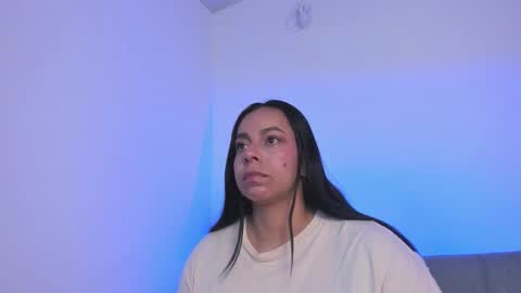 mila  online show from December 20, 2025, 9:55 pm