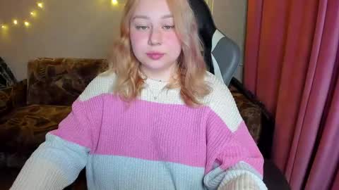 Mila shy sensual person  online show from October 7, 2025, 9:12 pm