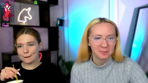 mila_glow online show from February 1, 2026, 7:23 pm