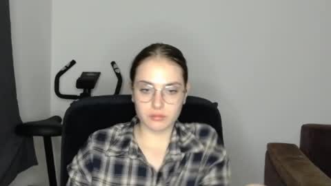 mila_keyy online show from May 30, 2026, 9:12 pm