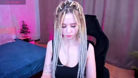 mila_kinor online show from January 12, 2025, 7:21 am