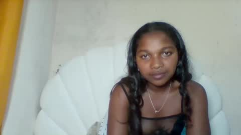 mila_lunah online show from May 13, 2026, 2:36 pm