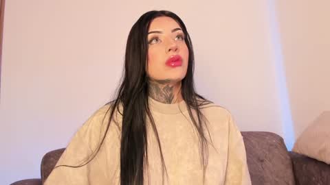 Snapshot of mila_monty__ chatting on December 15, 2024, 7:10 pm     online show from December 15, 2024, 7:10 pm