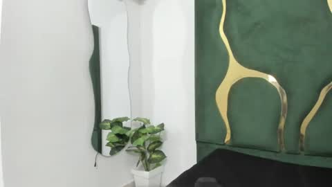 Snapshot of mila_petiteasm chatting on July 6, 2026, 12:13 pm mila_petiteasm online show from July 6, 2026, 12:13 pm