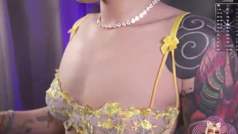 Snapshot of mila_snoow chatting on November 5, 2025, 11:54 am M I L A online show from November 5, 2025, 11:54 am