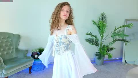 Mila online show from May 26, 2026, 7:26 am
