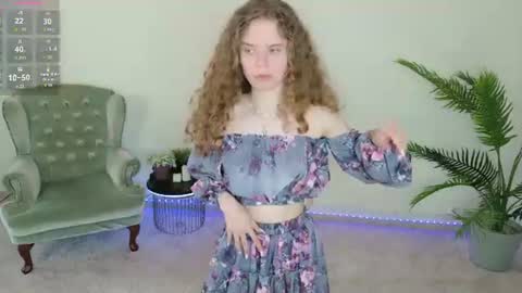 Mila online show from June 12, 2026, 7:40 am