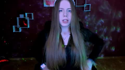 Snapshot of mila_sun__ chatting on February 19, 2026, 8:43 am mila_sun__ online show from February 19, 2026, 8:43 am