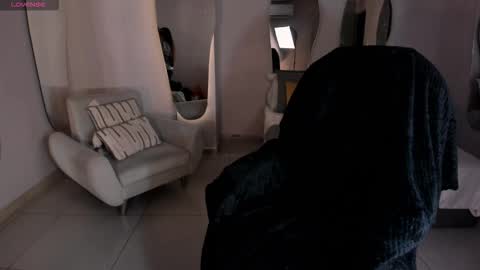 Mila online show from September 23, 2025, 3:20 am