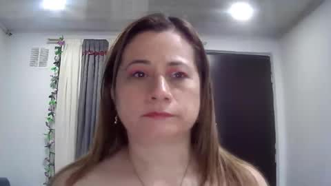 milagros_latin online show from November 2, 2025, 5:15 pm