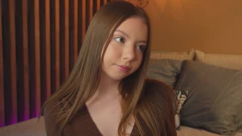 Mila online show from March 28, 2026, 3:11 pm