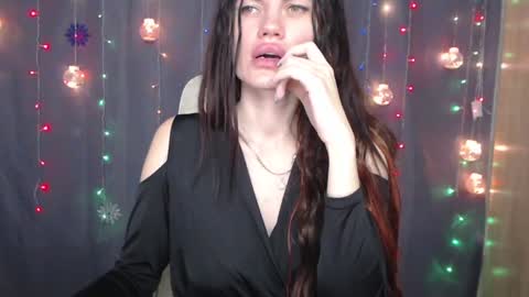 Snapshot of milaloona chatting on January 7, 2025, 10:11 am Milaloona online show from January 7, 2025, 10:11 am