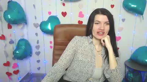 Snapshot of milaloona chatting on February 20, 2025, 7:01 am Milaloona online show from February 20, 2025, 7:01 am