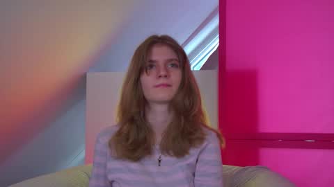 Mila online show from April 15, 2026, 7:04 am