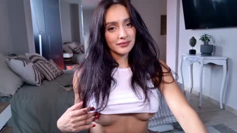 Snapshot of milana_desire chatting on March 26, 2026, 9:53 pm milana online show from March 26, 2026, 9:53 pm