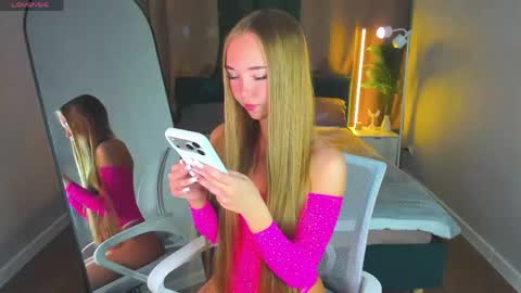 Milana online show from May 30, 2026, 1:03 am