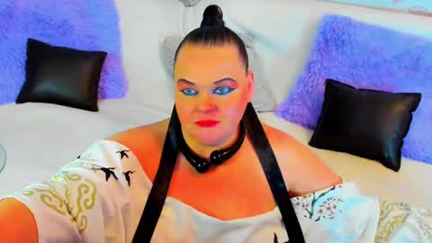 Snapshot of milanabiegert chatting on February 19, 2025, 4:11 pm Lana online show from February 19, 2025, 4:11 pm