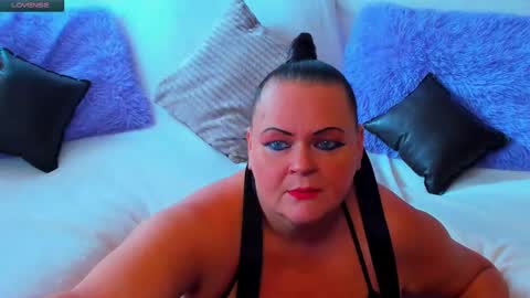 Snapshot of milanabiegert chatting on September 10, 2025, 7:30 am Lana online show from September 10, 2025, 7:30 am