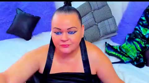 Lana online show from November 28, 2025, 8:50 am