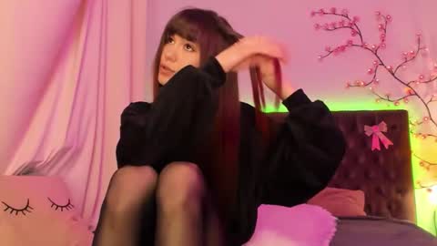 Milana online show from April 10, 2026, 6:40 am