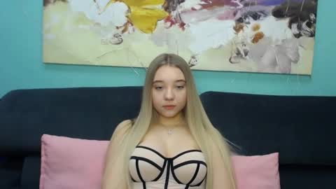 Milana online show from March 6, 2026, 6:32 am