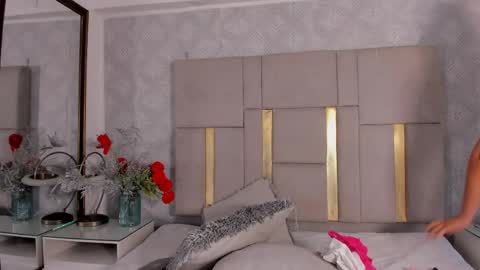 Snapshot of milasaenz1 chatting on March 31, 2026, 1:22 pm Cami online show from March 31, 2026, 1:22 pm