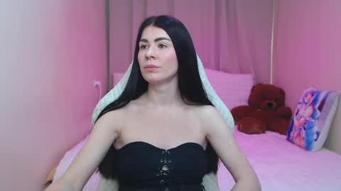 Snapshot of milasecretsss chatting on March 14, 2026, 8:42 am milasecretsss online show from March 14, 2026, 8:42 am