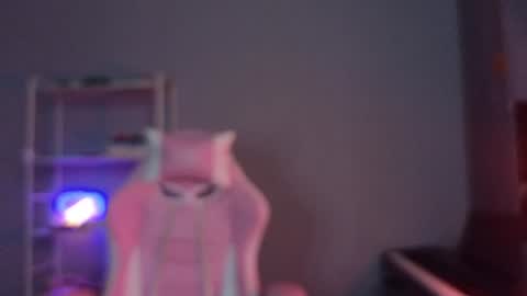 Mila online show from February 6, 2025, 8:18 am