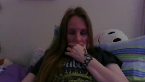 Mila online show from April 18, 2026, 7:58 pm