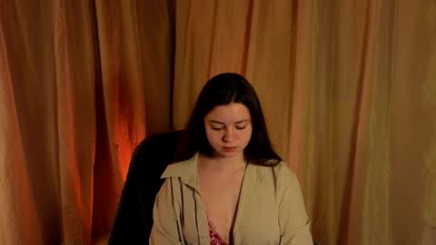 Mila online show from April 30, 2026, 8:37 pm