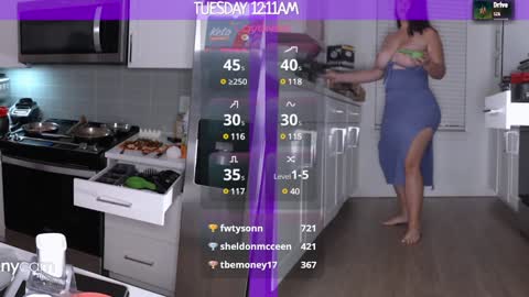 Mila Valentina online show from March 4, 2025, 5:11 am