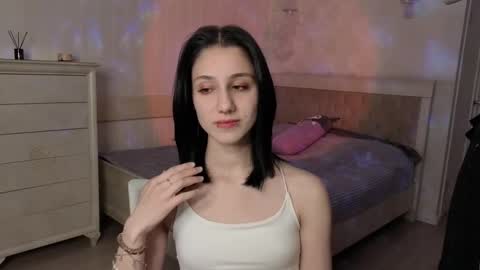 milavey online show from March 26, 2026, 6:02 pm