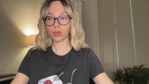 Mila online show from June 15, 2026, 8:05 am