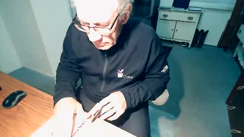 Milehi1958 online show from February 23, 2026, 3:42 pm