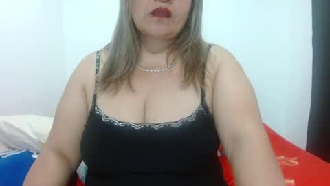 MILENA online show from May 19, 2026, 5:58 am