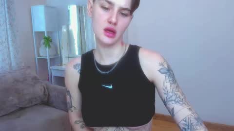 milenakeeks online show from February 26, 2026, 8:57 am