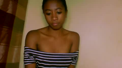 Snapshot of milennah chatting on June 14, 2026, 10:56 pm milennah online show from June 14, 2026, 10:56 pm