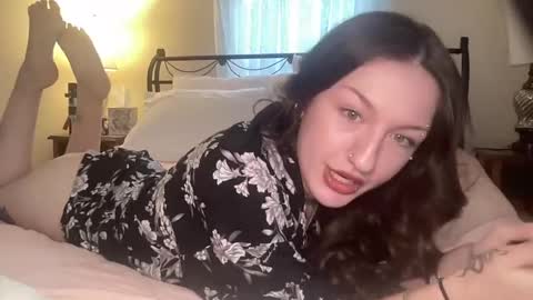 miley_monroee online show from February 16, 2025, 11:16 pm