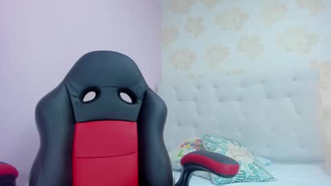 MILEY online show from March 1, 2025, 2:48 am