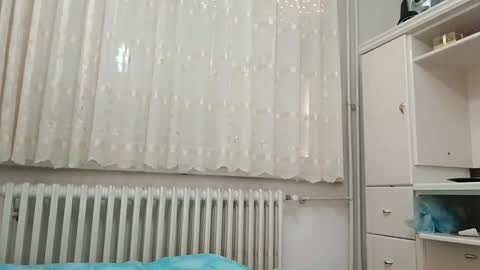 milf44milf online show from January 15, 2026, 7:46 am