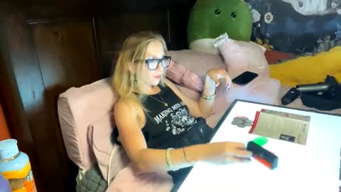 Snapshot of milf4everjenna chatting on March 4, 2026, 2:56 pm milf4everjenna online show from March 4, 2026, 2:56 pm