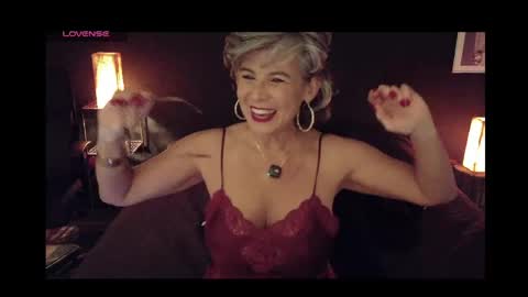 Snapshot of milf_ette chatting on June 3, 2026, 12:35 am Fabiola online show from June 3, 2026, 12:35 am