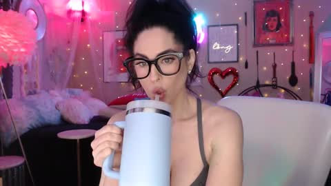 Milf Lacey online show from March 3, 2025, 4:56 pm