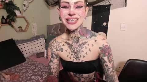 Isabella online show from February 12, 2026, 2:01 pm