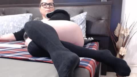 milfa online show from January 16, 2025, 5:21 am