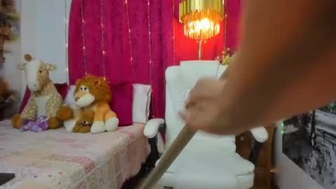 Snapshot of milfboobs_10 chatting on February 11, 2025, 1:31 am Nakary Bustamante online show from February 11, 2025, 1:31 am