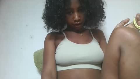 Snapshot of milinasy chatting on February 11, 2026, 6:07 am milinasy online show from February 11, 2026, 6:07 am