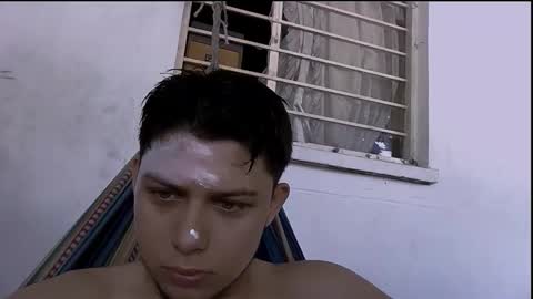 milk_boy25 online show from October 15, 2025, 3:56 pm