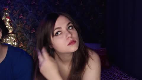 Stella and Neo online show from December 20, 2025, 4:41 am